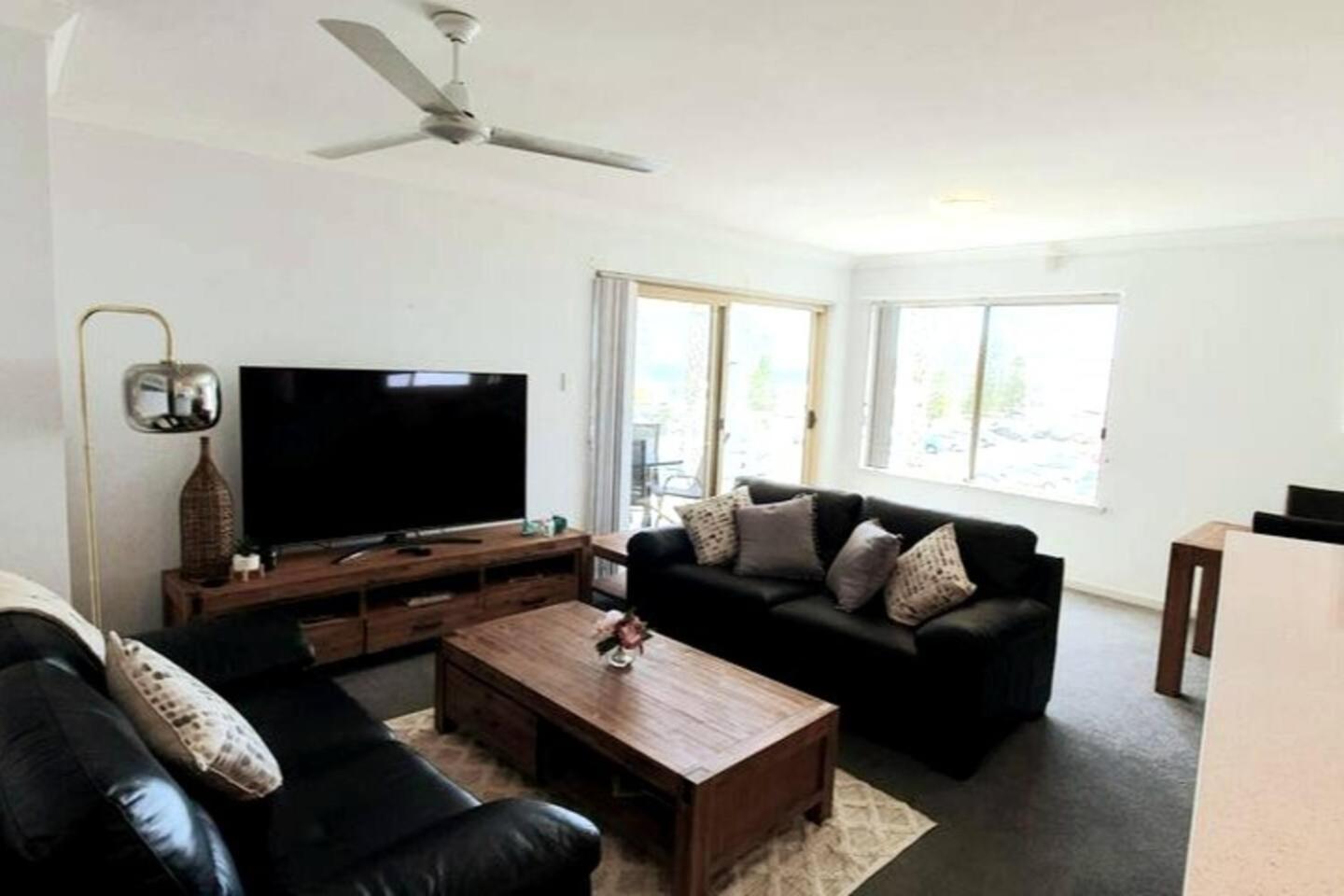 פרת'' Sandcastles Beachfront Luxury Retreat Apartment מראה חיצוני תמונה