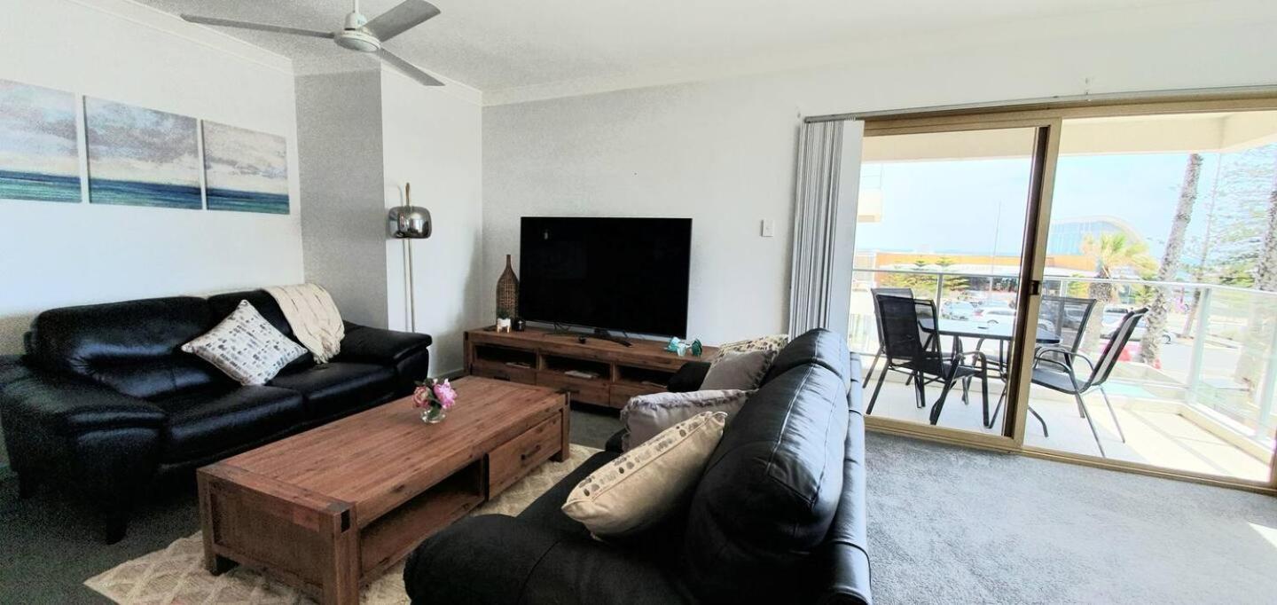 פרת'' Sandcastles Beachfront Luxury Retreat Apartment מראה חיצוני תמונה